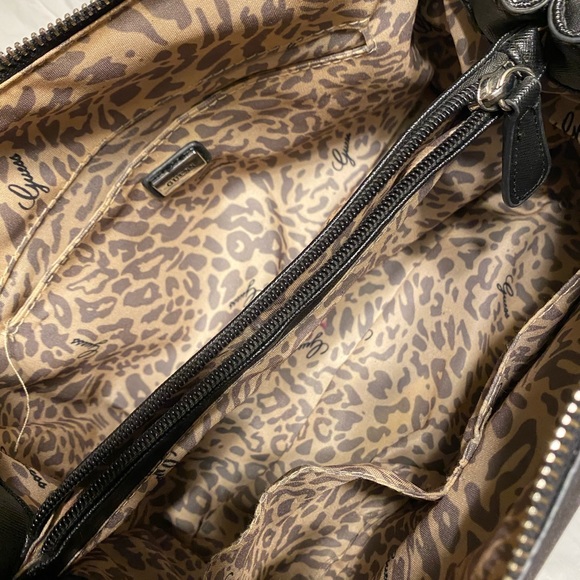 GUESS 🖤👜 purse - Picture 9 of 11